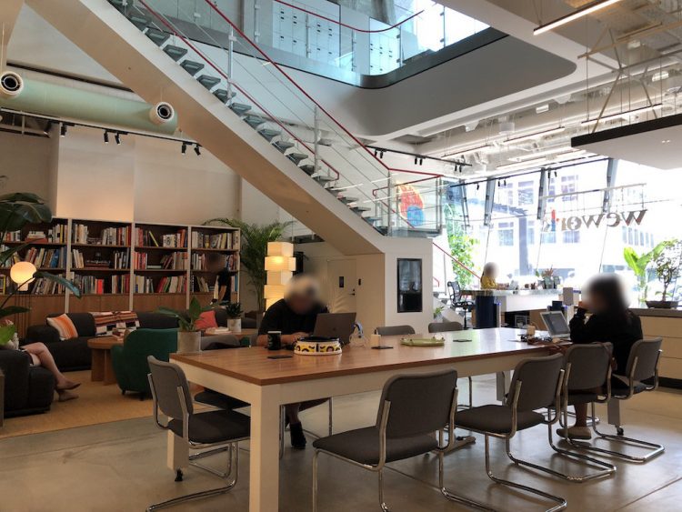 WeWork Iceberg 1階オープンスペース