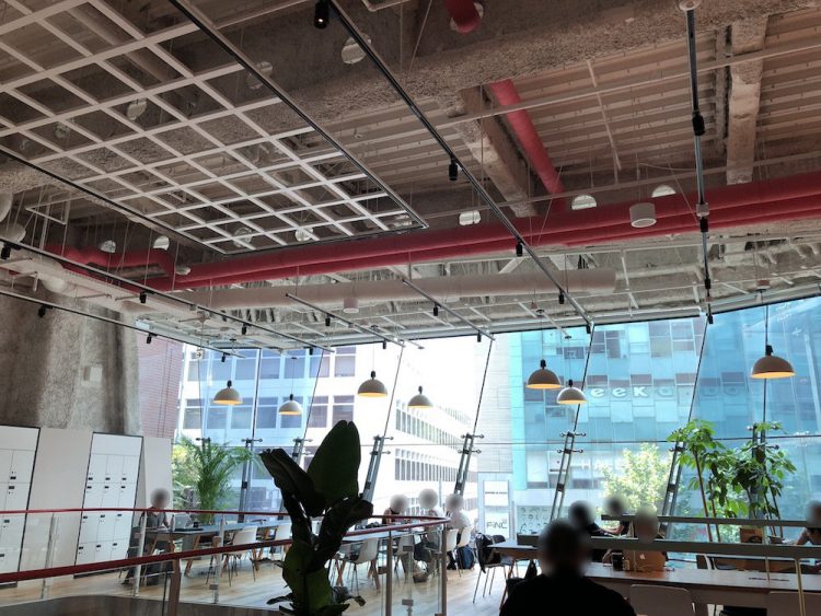 WeWork Iceberg 2階席