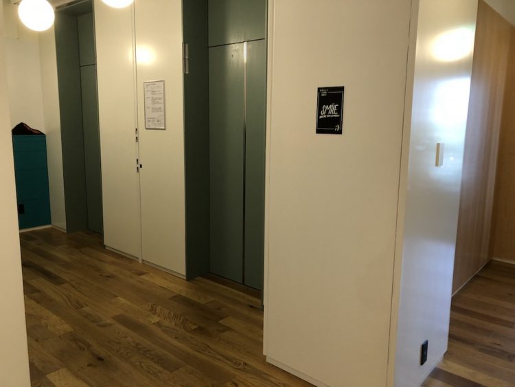 WeWork 新橋 2階エレベータ