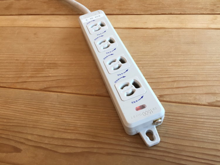 テーブルタップ